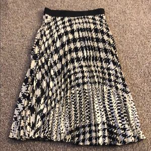 Black and white pleated skirt